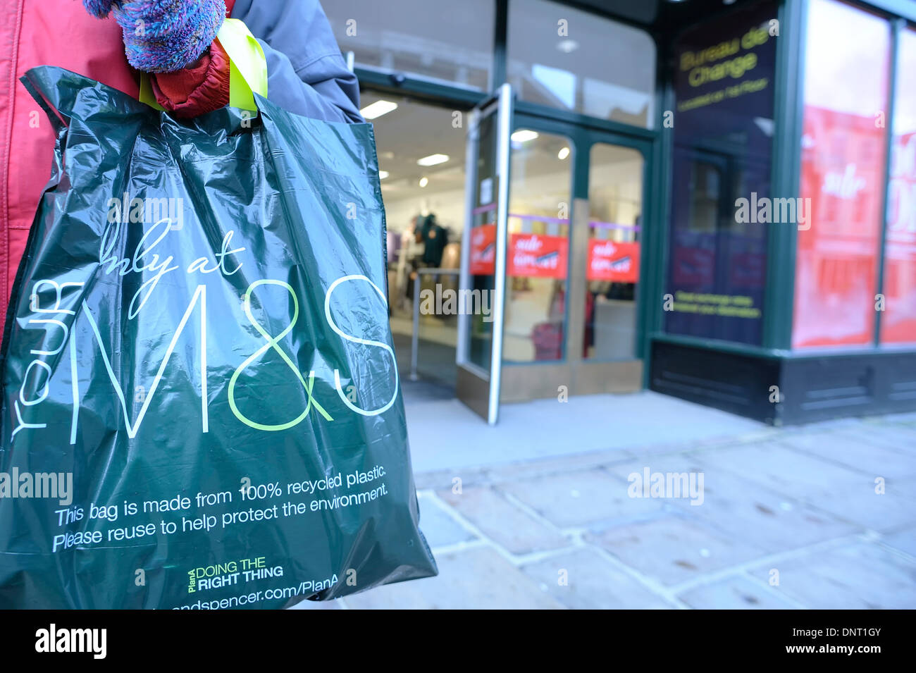 Marks and spencer shopping bag hi-res stock photography and images - Alamy