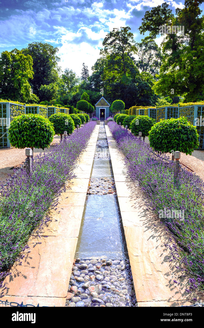 Sculpture garden at burghley hi-res stock photography and images - Alamy