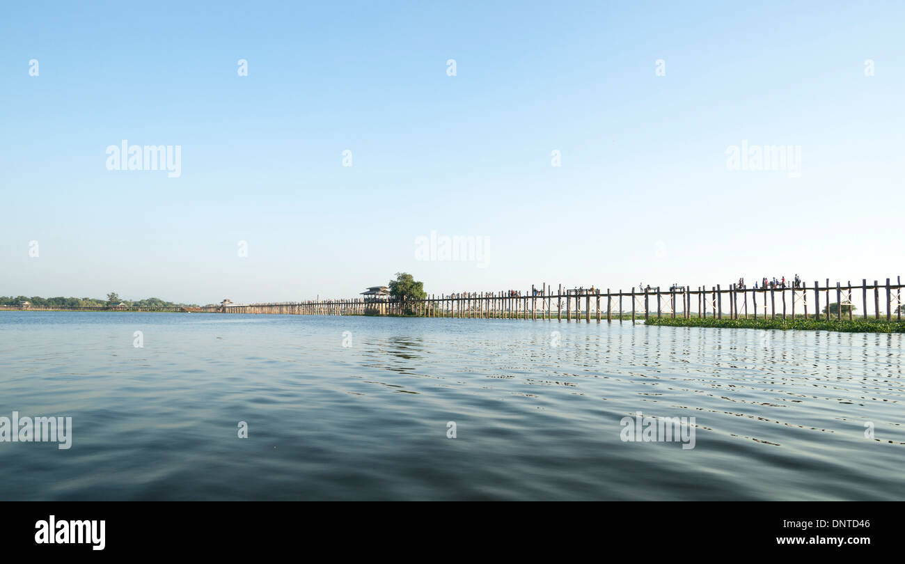 Teak span bridge hi-res stock photography and images - Alamy