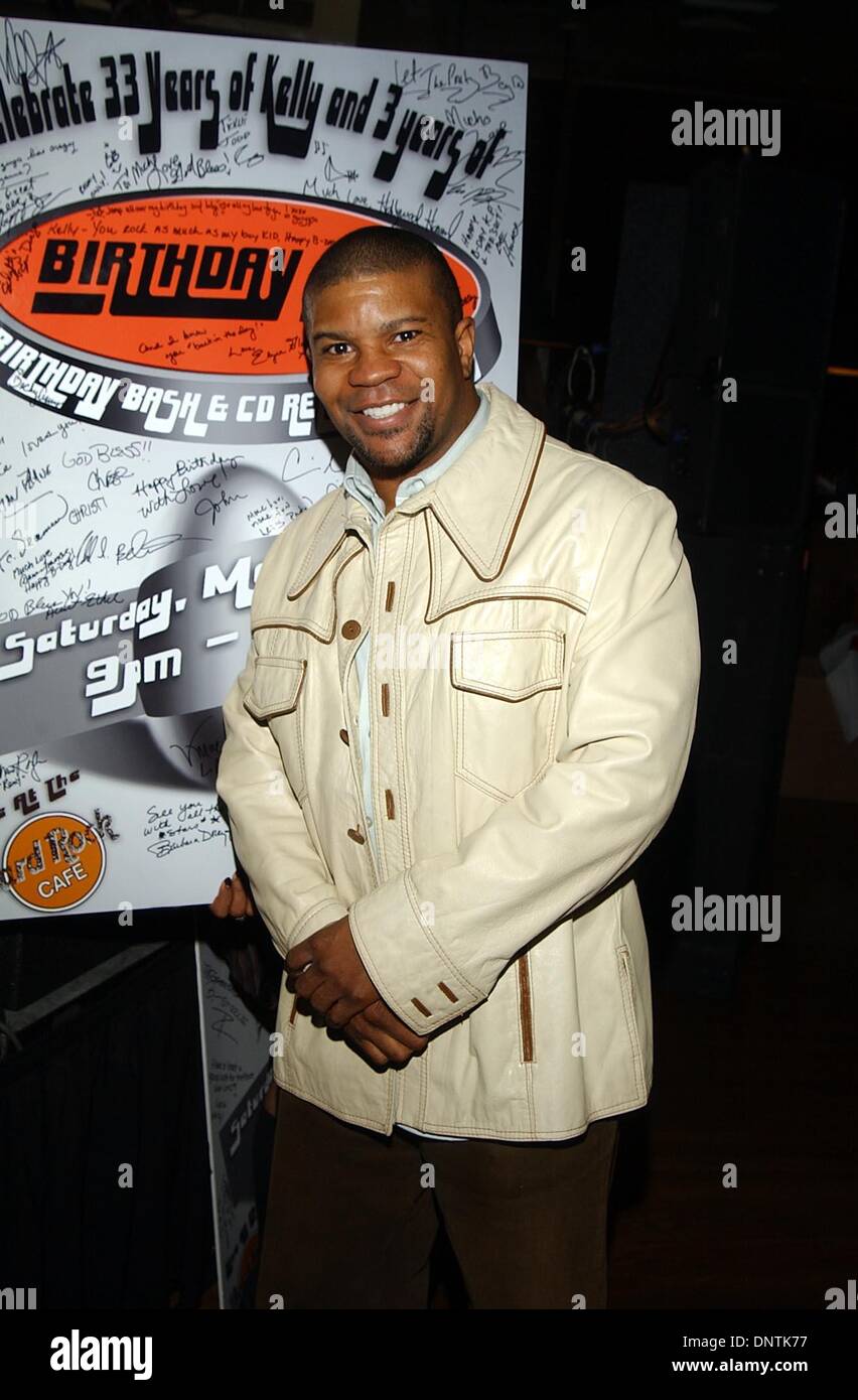 Mar. 23, 2002 - K24536AG: KELLY PERINE CELEBRATED HIS 33RD BIRTHDAY