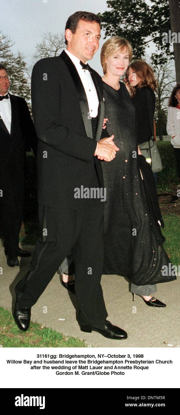 Oct. 3, 1998 - 31161gg: Bridgehampton, NY--October 3, 1998.Willow Bay and husband leave the Bridgehampton Presbyterian Church .after the wedding of Matt Lauer and Annette Roque .Gordon M. Grant/  Photo(Credit Image: © Globe Photos/ZUMAPRESS.com) Stock Photo