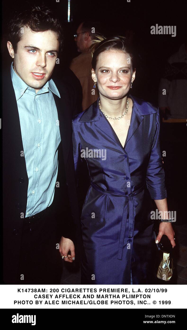 Feb. 10, 1999 - K14738AM 02/10/99.200 CIGARETTES PREMIERE, L.A..CASEY  AFFLECK AND MARTHA PLIMTON. ALEC MICHAEL/ 1999(Credit Image: © Globe  Photos/ZUMAPRESS.com Stock Photo