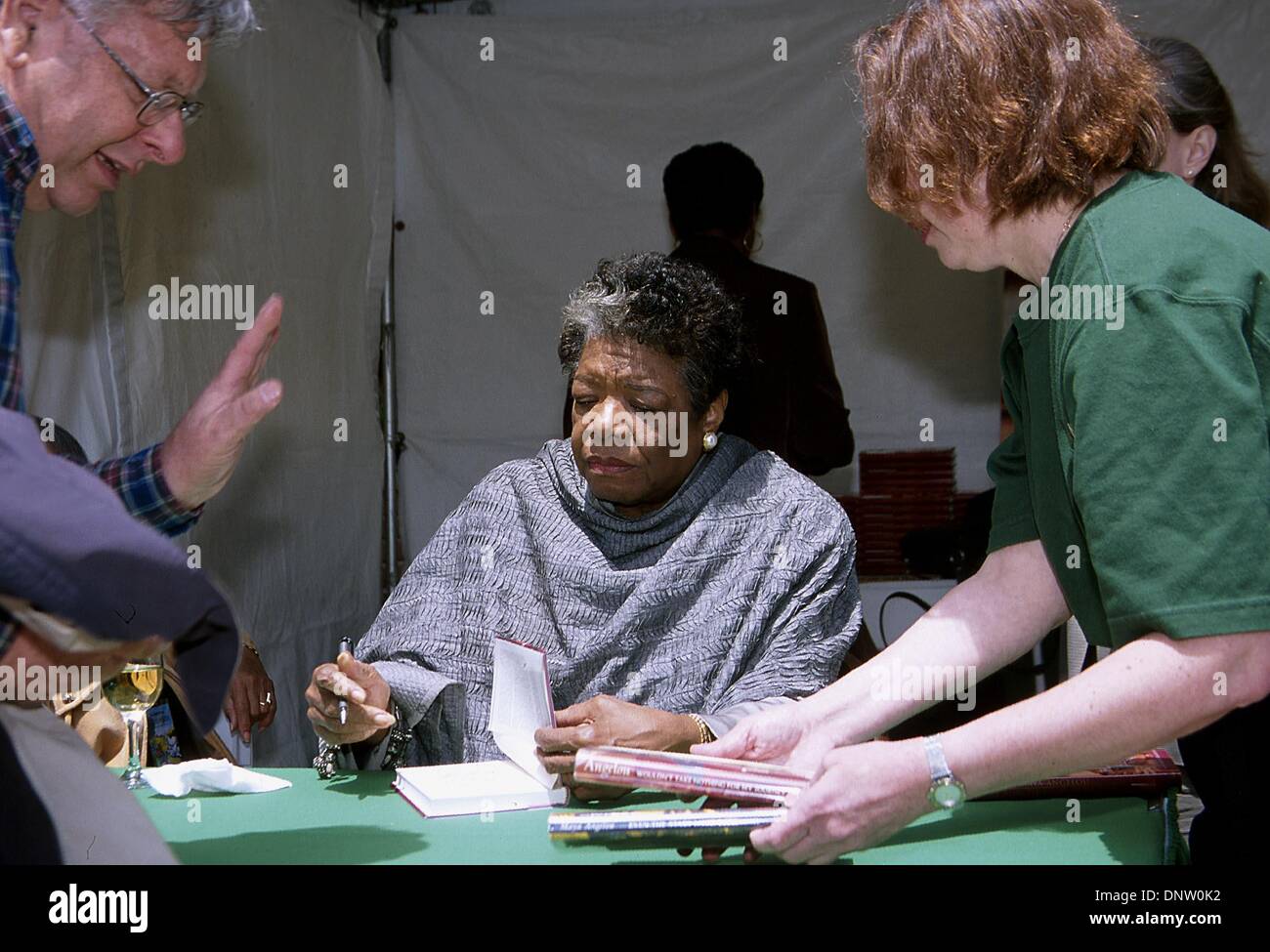 Apr 29 2002 Hollywood Ca Usa K24856mr Barnes And Noble