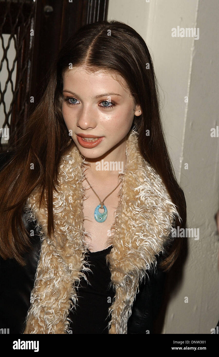 Michelle trachtenberg buffy vampire slayer hi-res stock photography and  images - Alamy