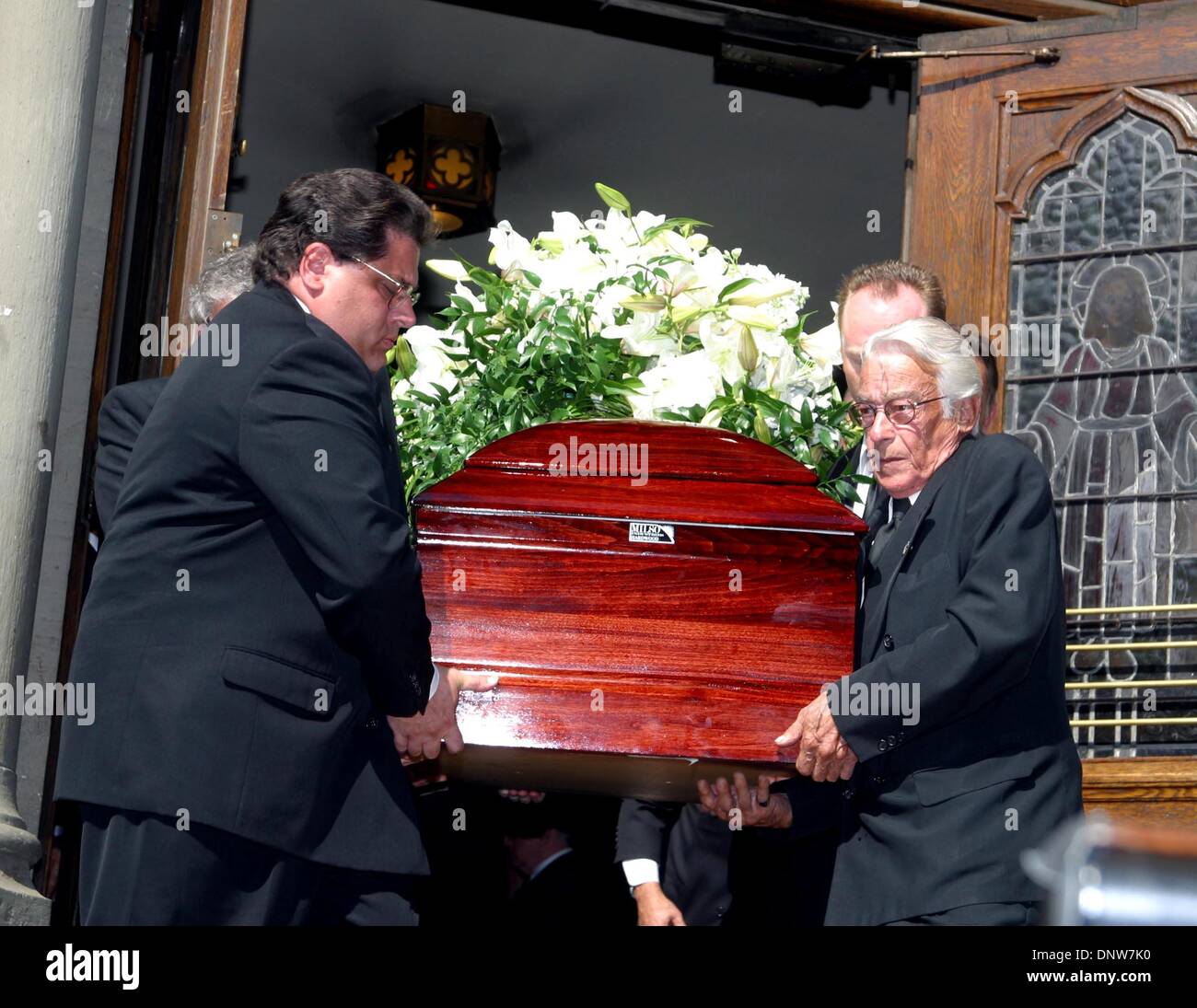 19 02 1980 hires stock photography and images Alamy