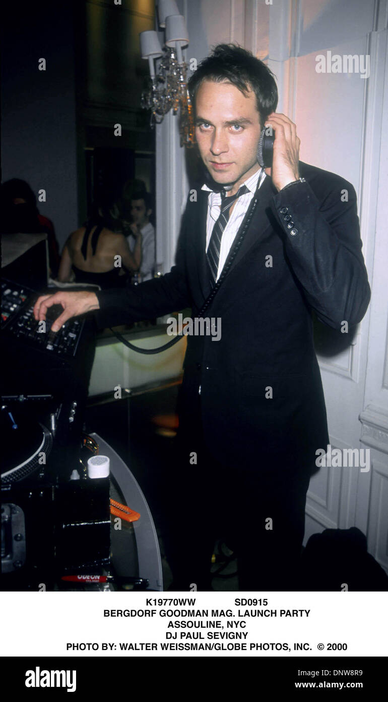 Dj paul sevigny hires stock photography and images Alamy