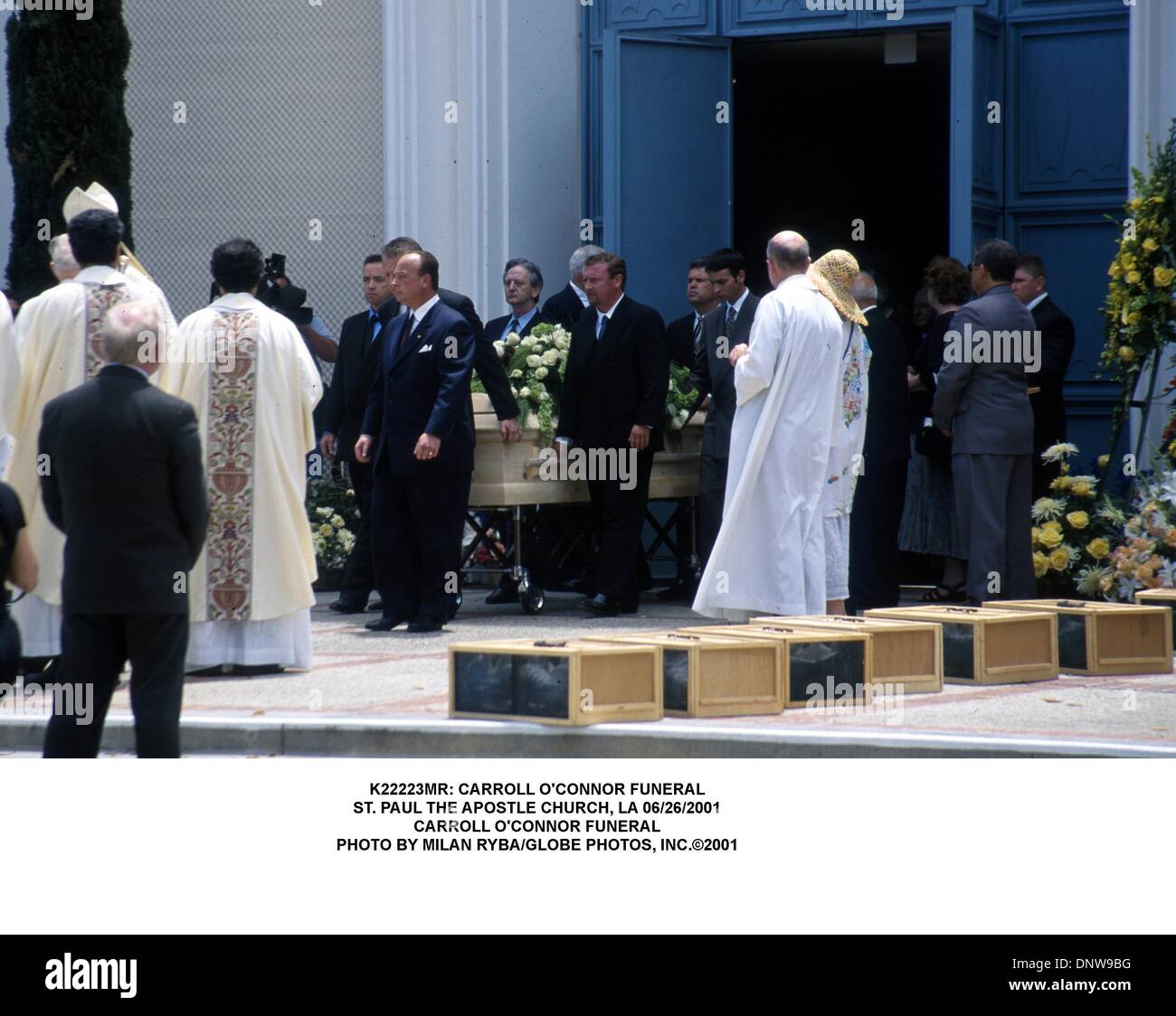 June 26, 2001 - K22223MR: CARROLL O'CONNOR FUNERAL.ST ...