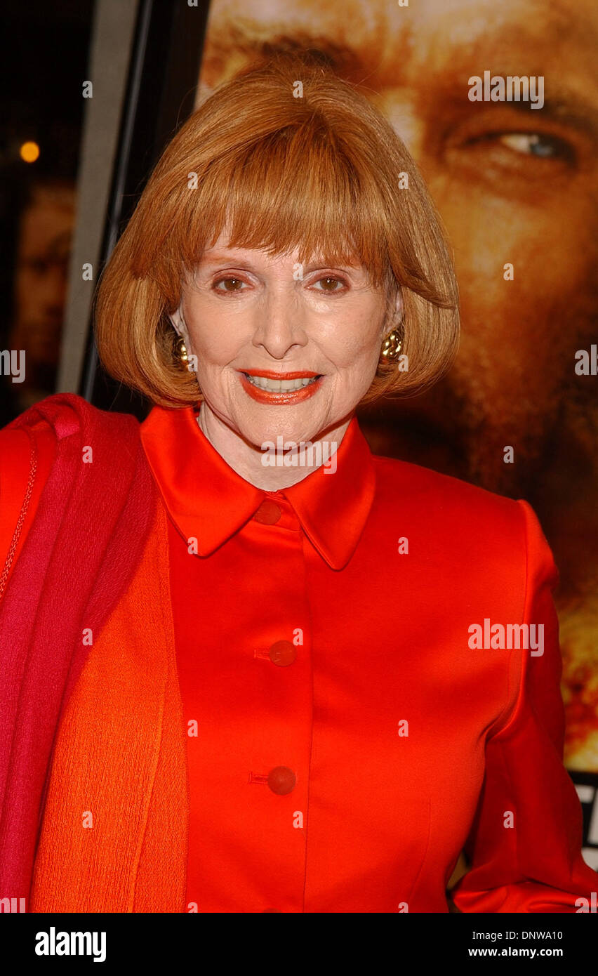 Feb. 5, 2002 - K23963AG: COLLATERAL DAMAGE PREMIERW.MANN VILLAGE, WESTWOOD, CA 02/04/2002.PATRICIA BARRY. AMY GRAVES/    2002.(D)(Credit Image: © Globe Photos/ZUMAPRESS.com) Stock Photo