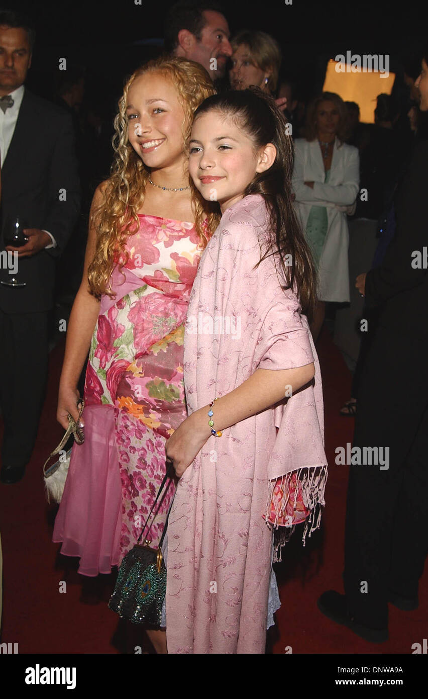 Mar. 20, 2002 - K24481AG:10TH ANNUAL MOVIE GUIDE AWARDS.SKIRBALL CULTURAL CENTER, LA, CA 03/20/2002. AMY GRAVES/   2002.(D)..HAYDEN PANETTIERE AND MEREDITH DEANE(Credit Image: © Globe Photos/ZUMAPRESS.com) Stock Photo