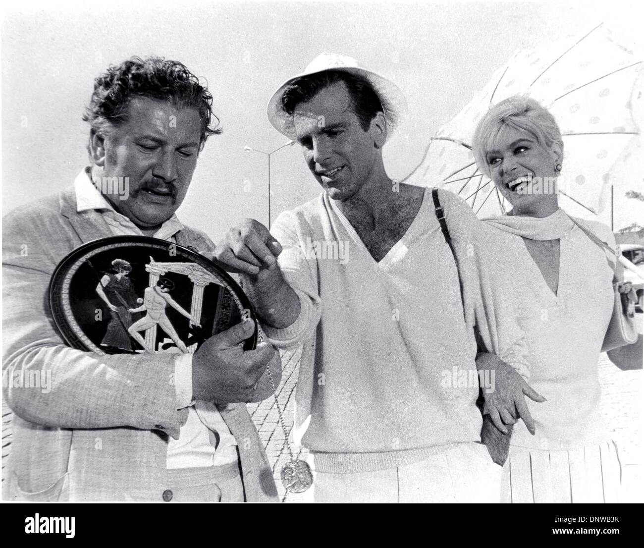 Oct. 17, 2002 - .PETER USTINOV, MAXIMILLIAN SCHELL,  MELINA MERCOURI.ON THE SET OF TOPKAPI.   ARCHIVE/(Credit Image: © Globe Photos/ZUMAPRESS.com) Stock Photo