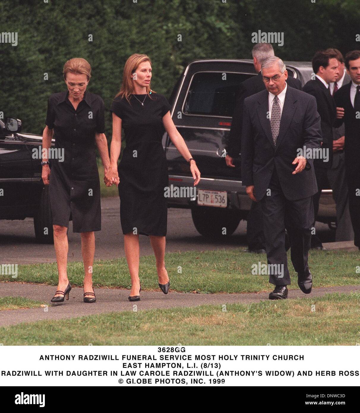 Aug. 13, 1999 - 3628GG.ANTHONY RADZIWILL FUNERAL SERVICE MOST HOLY ...