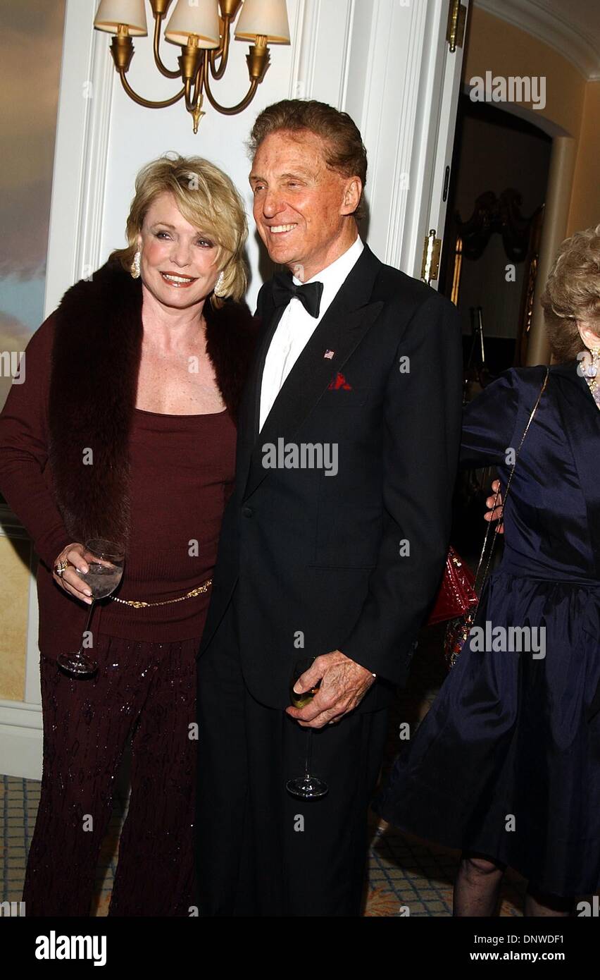 Robert stack with wife hi-res stock photography and images - Alamy