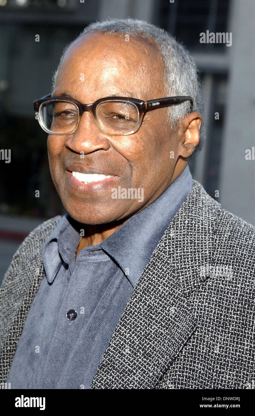 Feb. 18, 2002 - K24136AG: WAR LETTERS PREMIERE BENEFITING THE NATIONAL VETERANS FOUNDATION.CANON THEATER, BEVERLY HILLS, CA 02/17/2002. AMY GRAVES/   2002.(D).ROBERT GUILLAUME(Credit Image: © Globe Photos/ZUMAPRESS.com) Stock Photo