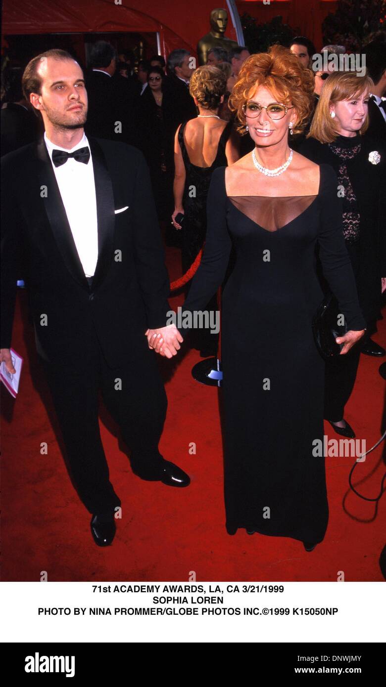 Loren sophia 1999 hi-res stock photography and images - Alamy