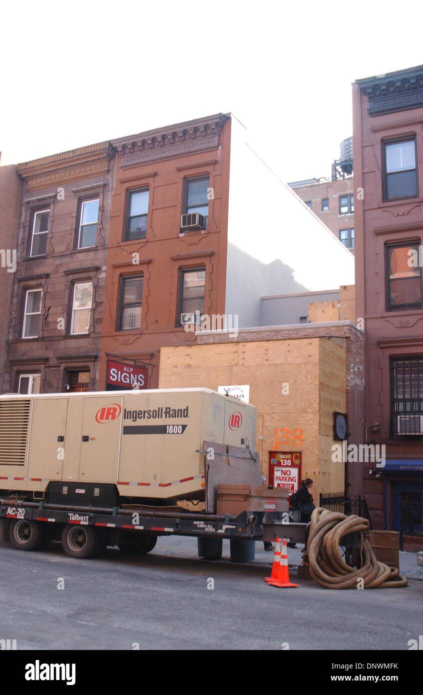 Mar 7 2002 K24341 Jerry Seinfeld Builds Private Garage W