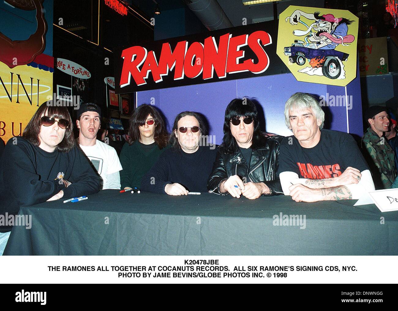 Jan. 1, 1998 - K20478JBE .THE RAMONES ALL TOGETHER AT COCANUTS