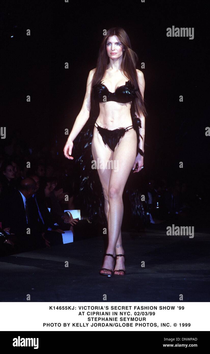 Feb. 3, 1999 - K14655KJ       02/03/99.VICTORIA'S SECRET FASHION SHOW '99.AT CIPRIANI IN NYC..STEPHANIE SEYMOUR. KELLY JORDAN/   1999(Credit Image: © Globe Photos/ZUMAPRESS.com) Stock Photo