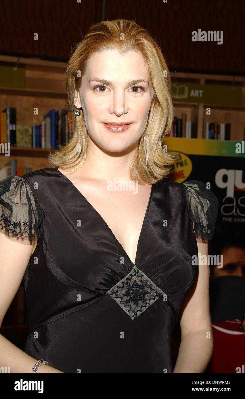 Jan. 11, 2002 - K23805AG: QUEER AS FOLK IN STORE SIGNING.VIRGIIN MEGA STORE, WEST HOLLYWOOD, CA 01/10/2002. AMY GRAVES/   2002.THEA GILL(Credit Image: © Globe Photos/ZUMAPRESS.com) Stock Photo