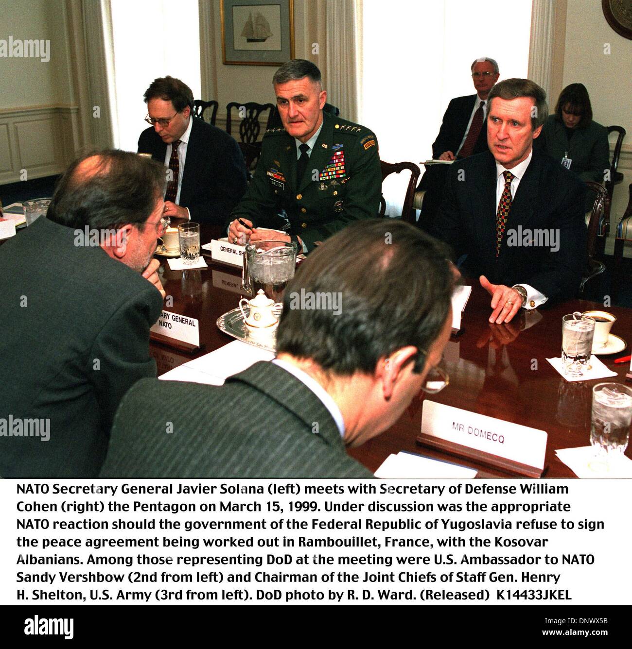May 15, 1999 - K14433JKEL    03/15/99.990315-D-9880W-016..NATO Secretary General Javier Solana (left)  meets  with Secretary of Defense William Cohen (right) the Pentagon on March 15, 1999.  Under discussion was the appropriate NATO reaction should the government of the Federal Republic of Yugoslavia refuse to sign the peace agreement being worked out in Rambouillet, France, with t Stock Photo