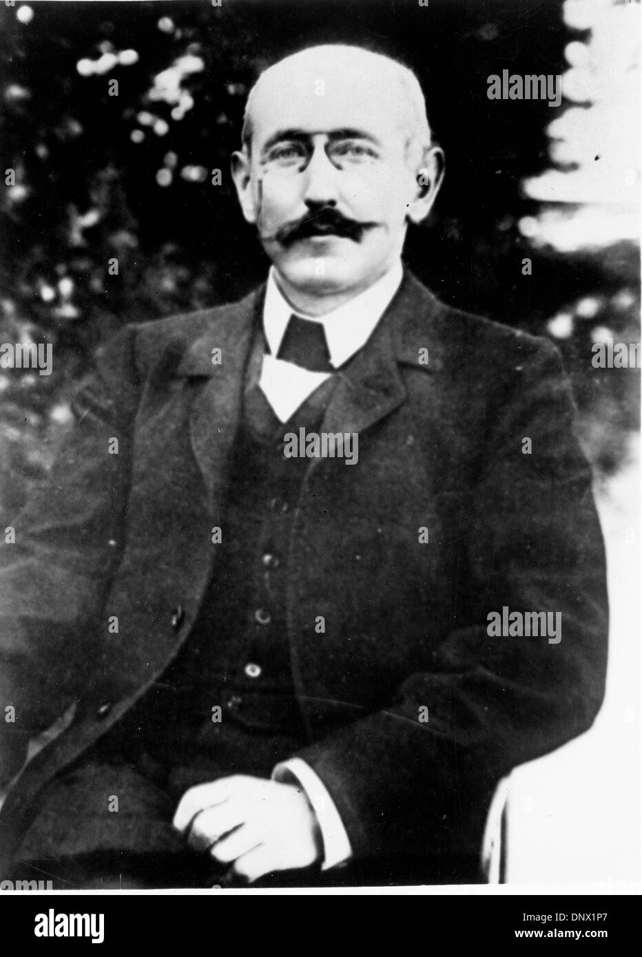 Feb. 14, 1930 - New York, NY, U.S. - COLONEL ALFRED DREYFUS (October 9, 1859-July 12, 1935) was a artillery officer whose trial and conviction in 1894 became one of the most tense political dramas in modern French and European history. (Credit Image: © KEYSTONE Pictures USA/ZUMAPRESS.com) Stock Photo