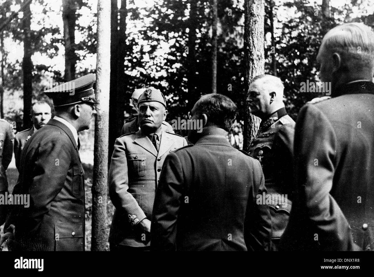March 13, 1933 - Rome, Italy - BENITO MUSSOLINI (1883-1945) the Italian dictator and leader of the Fascist movement meets his boss, ADOLF HITLER on the Eastern front. (Credit Image: © KEYSTONE Pictures USA/ZUMAPRESS.com) Stock Photo