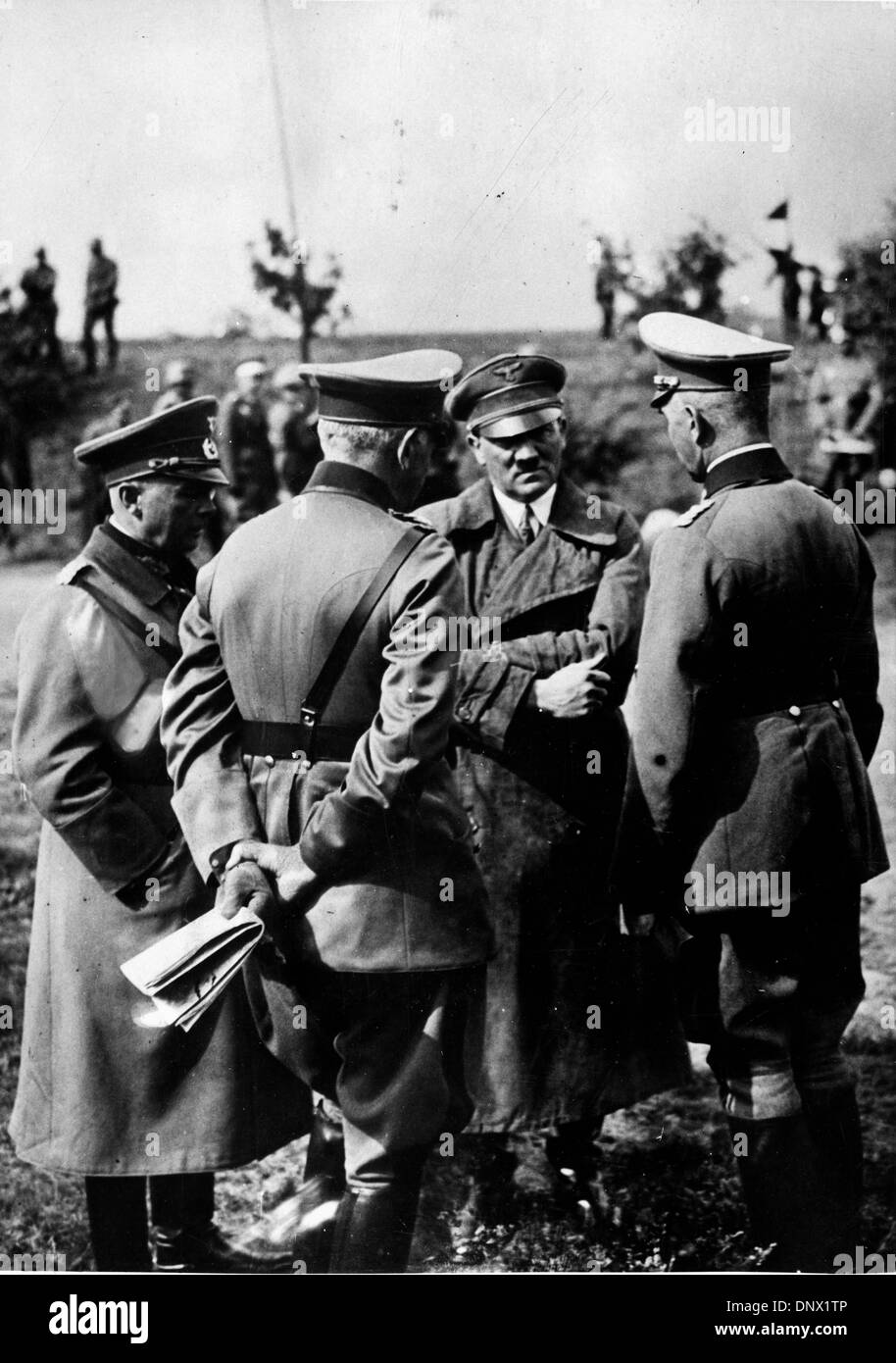 Sept. 7, 1935 - Berlin, Germany - Nazi leader and Fuhrer of Germany, ADOLF HITLER (third from left) talking with generals Von Fritsch, Von Blomberg and Liebman. (Credit Image: © KEYSTONE Pictures USA/ZUMAPRESS.com) Stock Photo