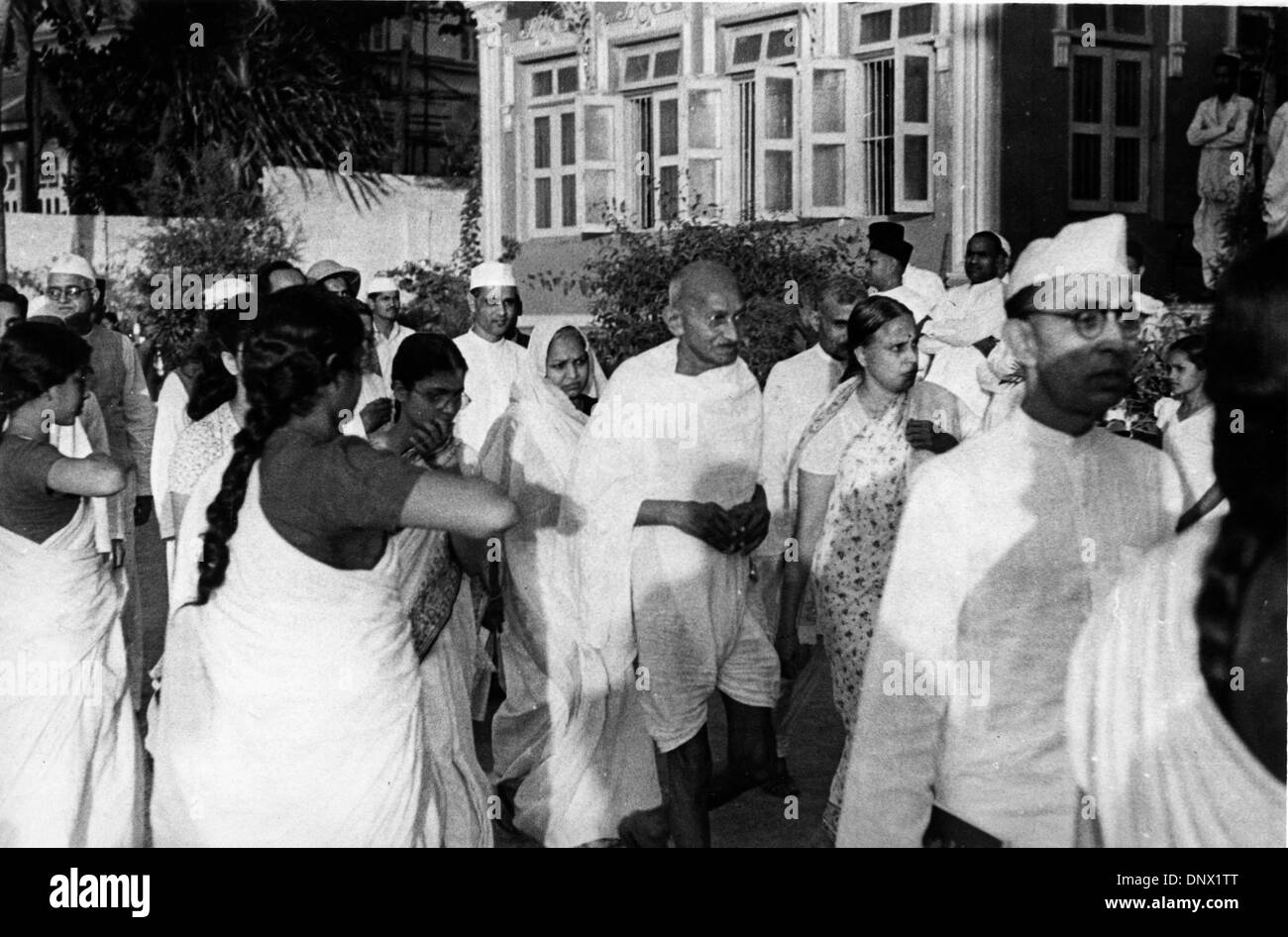 Oct. 6, 1935 - Delhi, India - Religious leader MAHATMA GANDHI arrives in Delhi during his tour surrounded by friends on his arrival at The Delhi station. (Credit Image: © KEYSTONE Pictures USA/ZUMAPRESS.com) Stock Photo