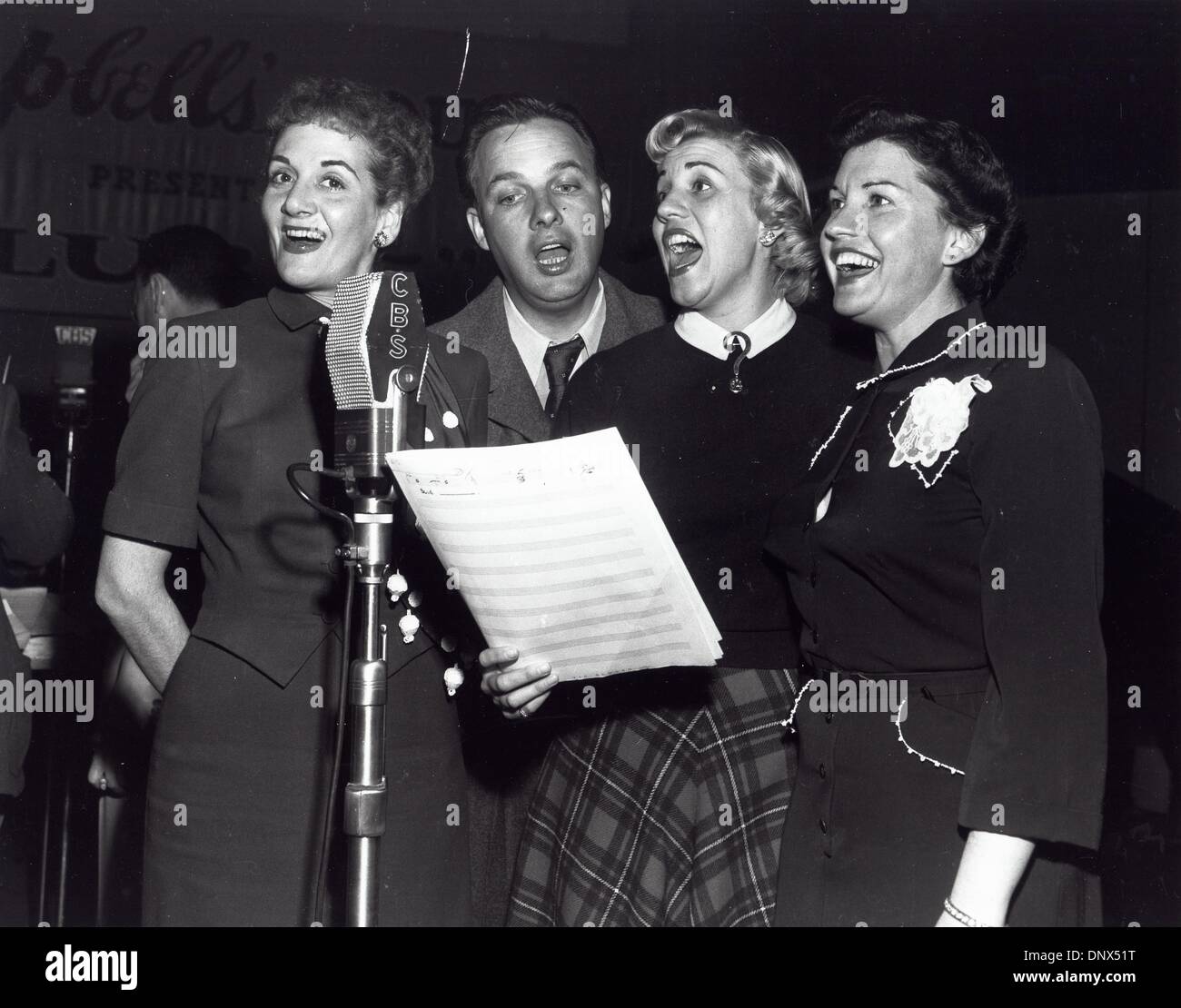 Sept. 27, 1950 - ANDREW SISTERS with Bob Crosby 1950.club 15 radio show.(Credit Image: © Globe Photos/ZUMAPRESS.com) Stock Photo