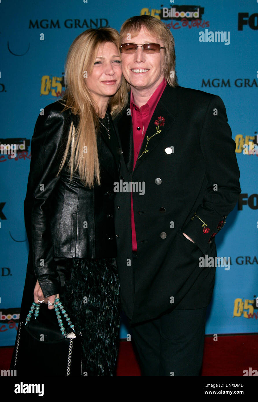 Tom petty and wife hi-res stock photography and images - Alamy