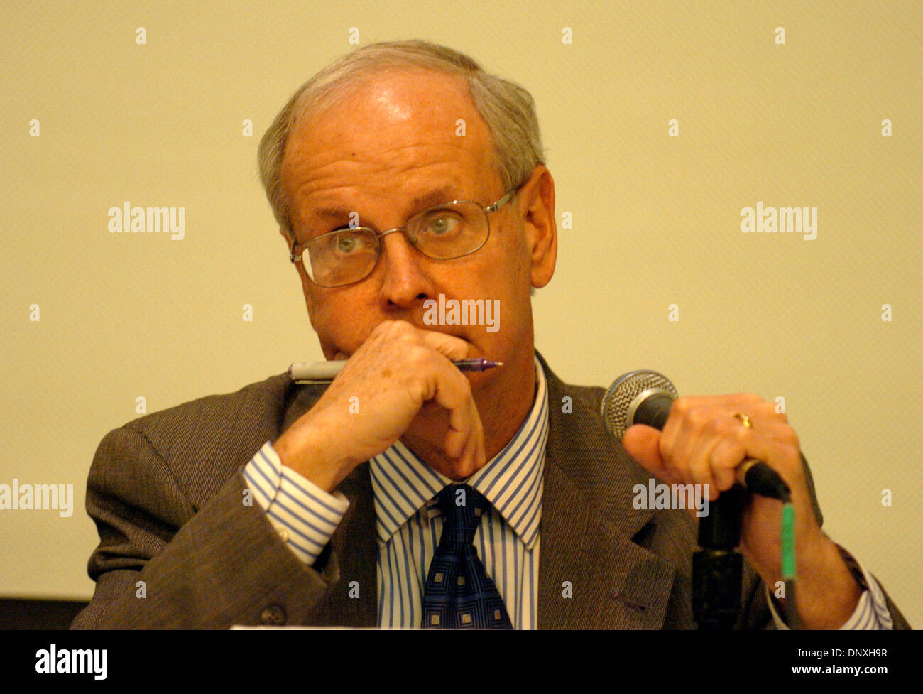 Timothy Opper Oppelt hi-res stock photography and images - Alamy