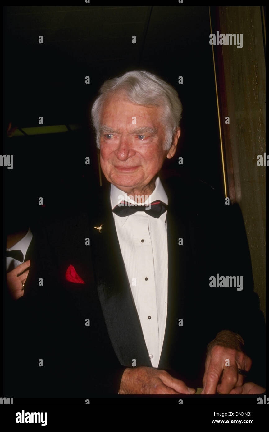 Hollywood, CA, USA;  Best known as 'Jed Clampett' on the 'Beverly Hillbillies,' BUDDY EBSEN is shown in this undated photo.  (Michelson-Kathy Hutchins/date unknown) Mandatory Credit: Photo by Michelson/ZUMA Press. (©) Copyright 2006 Michelson Stock Photo