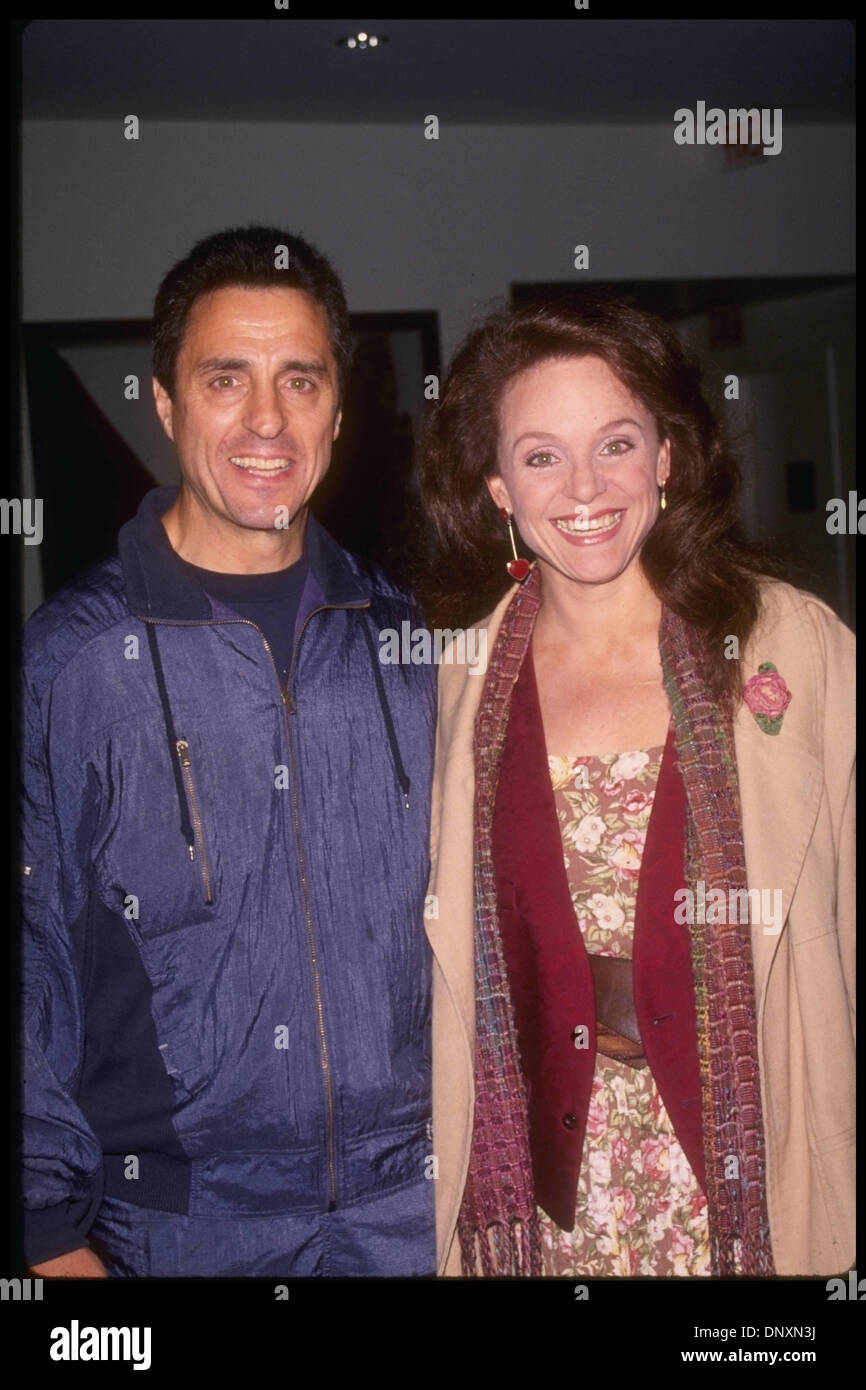 Valerie harper husband hires stock photography and images Alamy