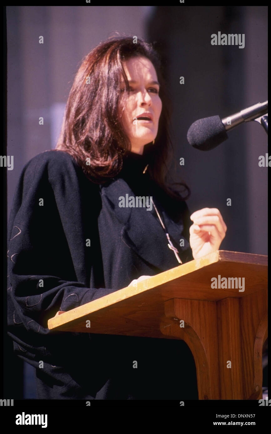 1997;  DENISE BROWN, sister of murder victim, Nicole Brown Simpson, speaks for victim's rights. (Michelson - Marie Cullinan/1997) Mandatory Credit: Photo by Michelson/ZUMA Press. (©) Copyright 2006 Michelson Stock Photo
