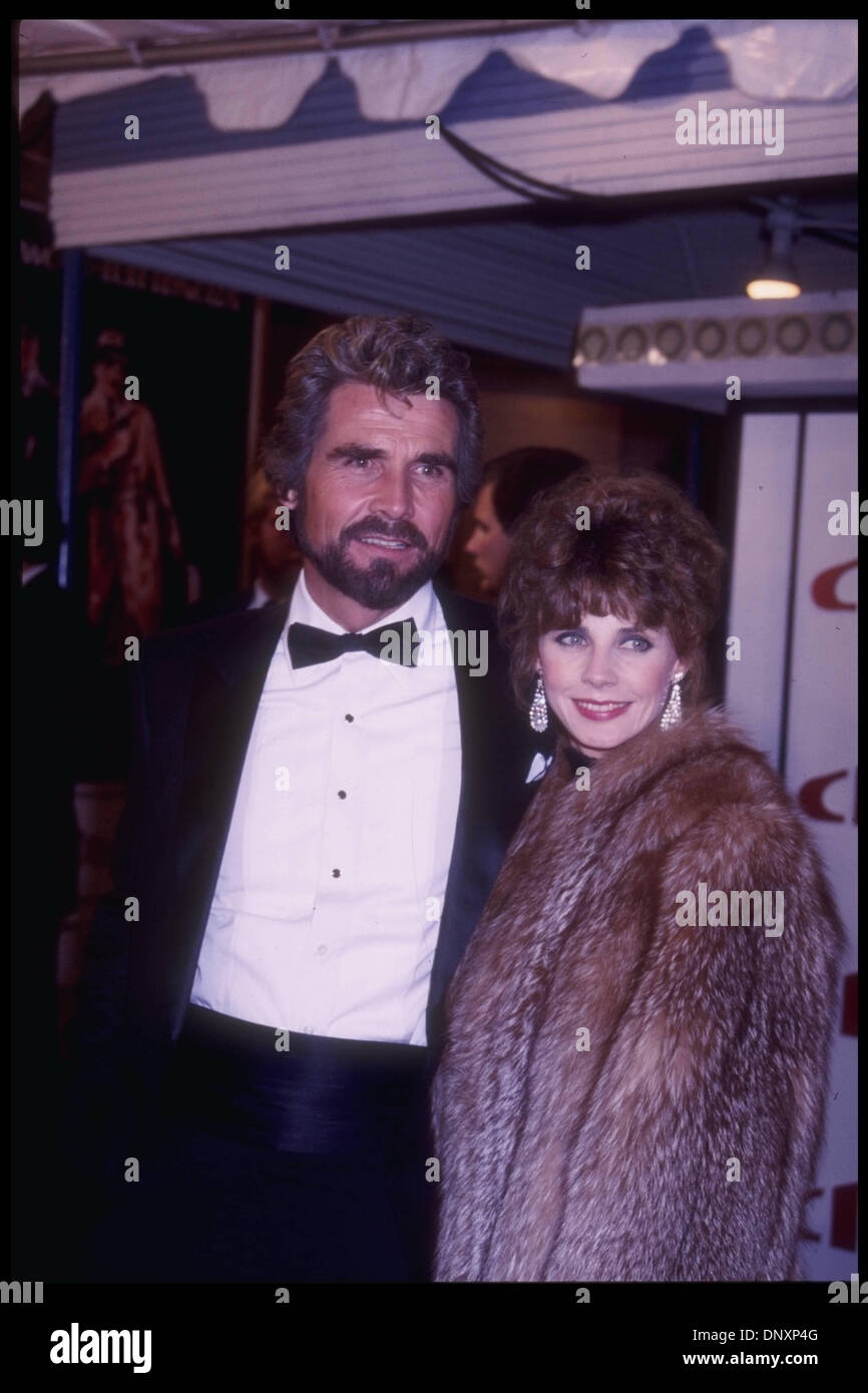Hollywood, Ca, UsA;  Actor JAMES BROLIN and wife JAN SMITHERS are shown in an undated photo.  (Michelson - Bill Holz/date unknown) Mandatory Credit: Photo by Michelson/ZUMA Press. (©) Copyright 2006 Michelson Stock Photo