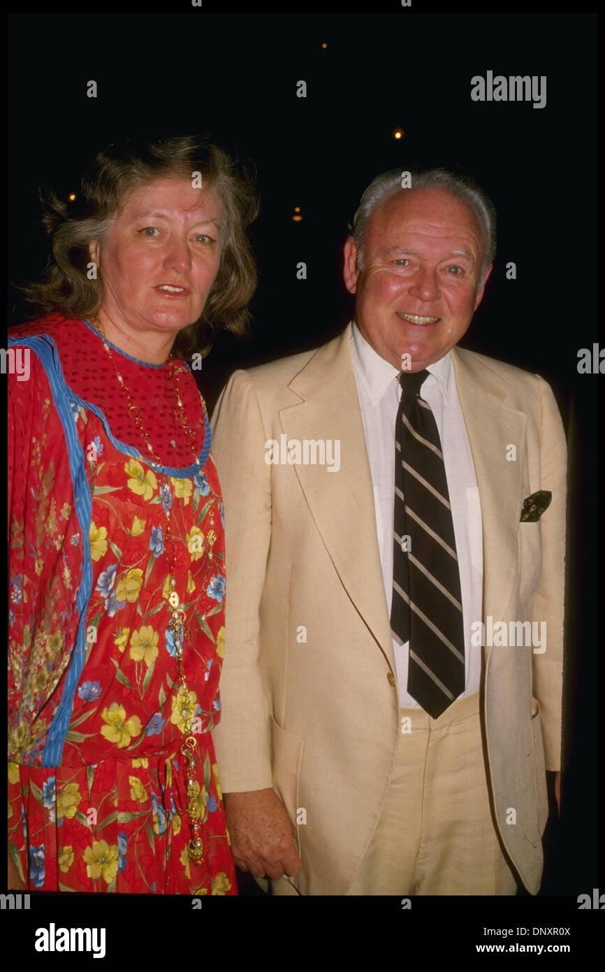 Hollywood, CA, USA;  CARROLL O'CONNOR and wife NANCY O'CONNOR are shown in an undated photo.  Mandatory Credit: Kathy Hutchins/ZUMA Press. (©) Kathy Hutchins Stock Photo