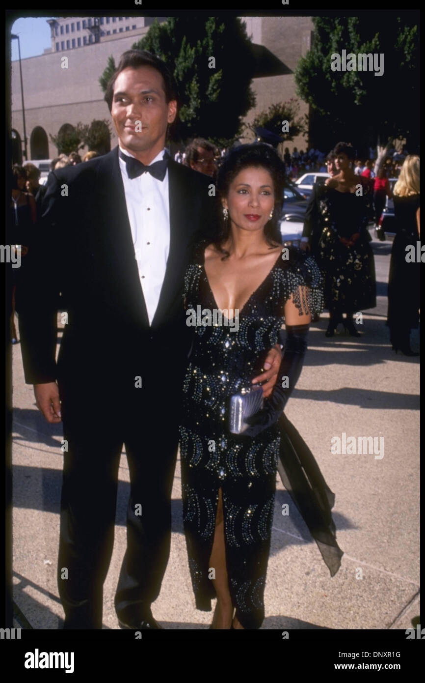 Hollywood, CA, USA;  JIMMY SMITS and WANDA DE JESUS in an undated photo.  Mandatory Credit: Kathy Hutchins/ZUMA Press. (©) Kathy Hutchins Stock Photo