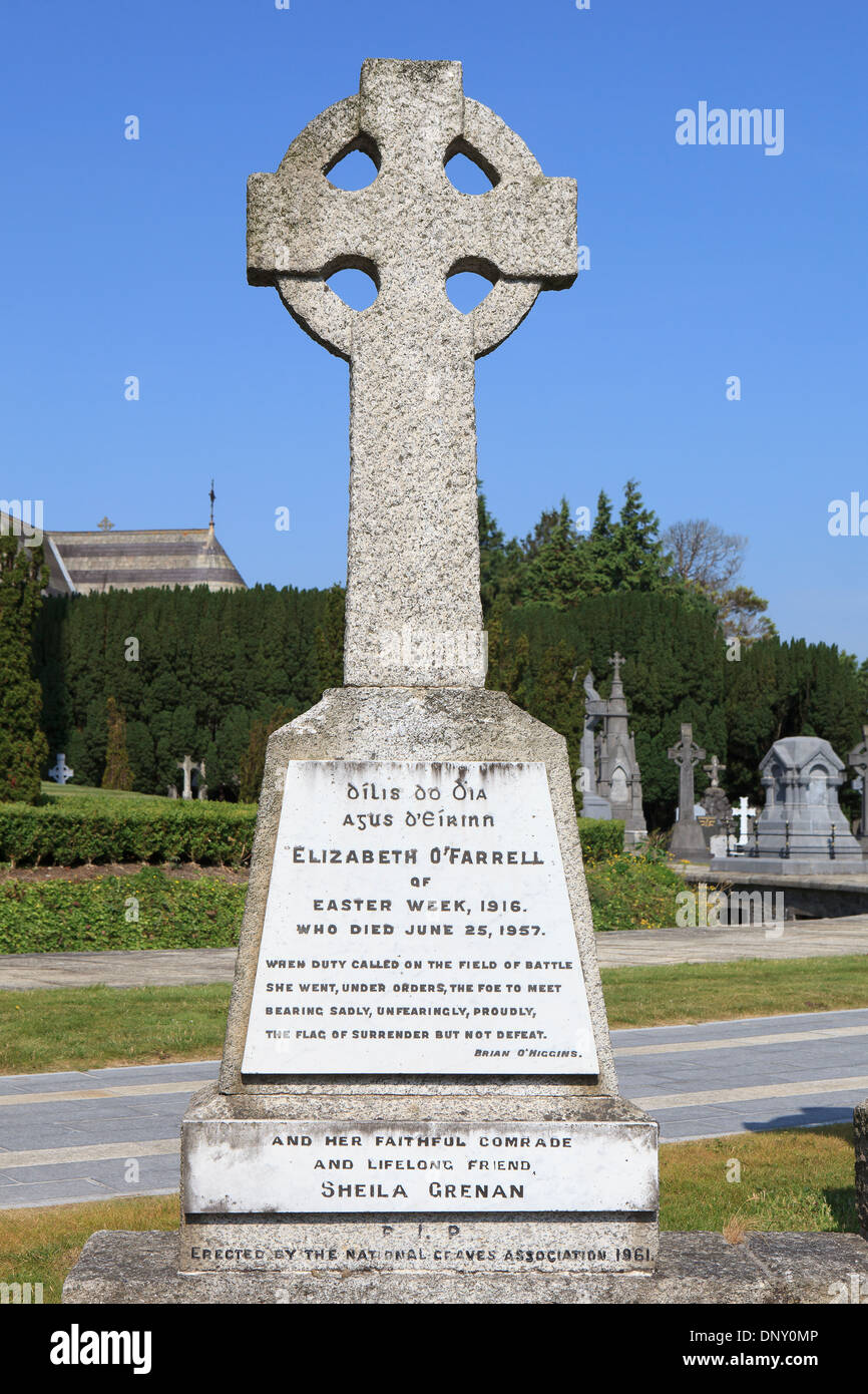 Grave of the Irish nurses Elizabeth O'Farrell (1884-1957) and Sheila Grenan (1884-1972) at Glasnevin Cemetery in Dublin, Ireland Stock Photo