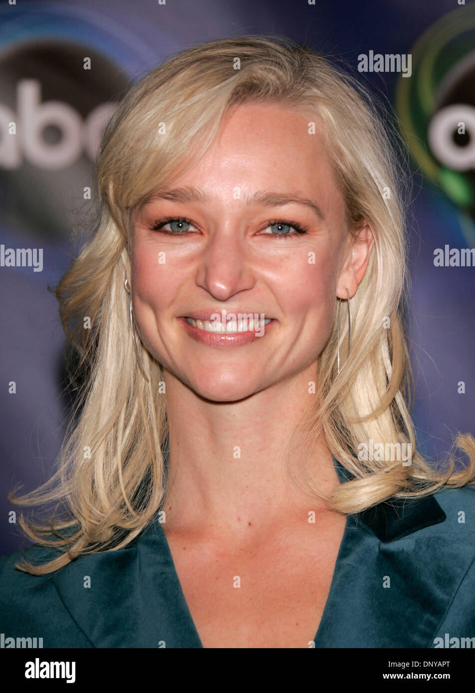 Kari Matchett High Resolution Stock Photography and Images - Alamy