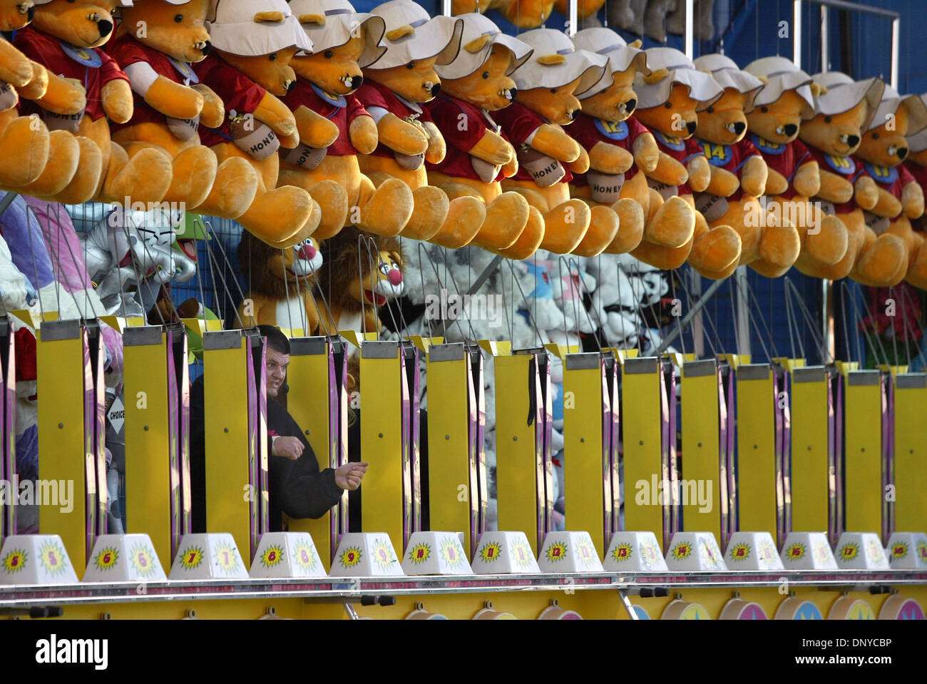 Jan 25, 2006; West Palm Beach, FL, USA; 'Vendor Aussie James' talks up customers at a water balloon game at the South Florida Fair. Cost to play is $5, but the prizes are larger.   Mandatory Credit: Photo by Taylor Jones/Palm Beach Post /ZUMA Press. (©) Copyright 2006 by Palm Beach Post Stock Photo