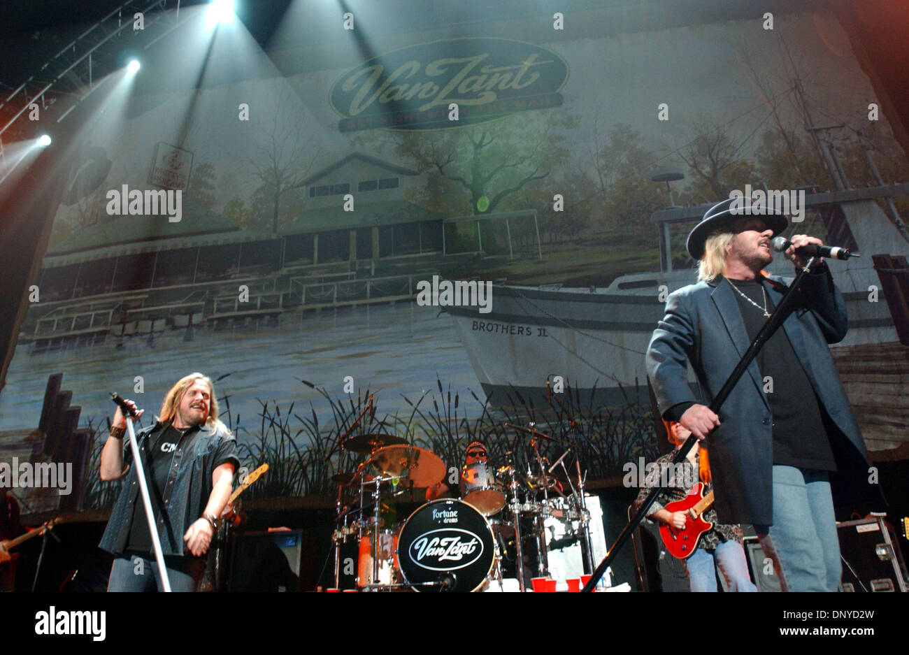 Jan 27, 2006; Columbia, SC, USA; Musicians VAN ZANT perform live as