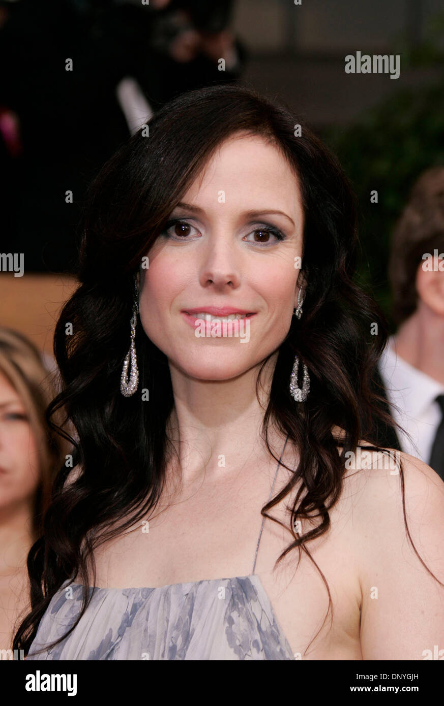 Jan 29, 2006; Los Angeles, CA, USA; Actress MARY-LOUISE PARKER arriving ...