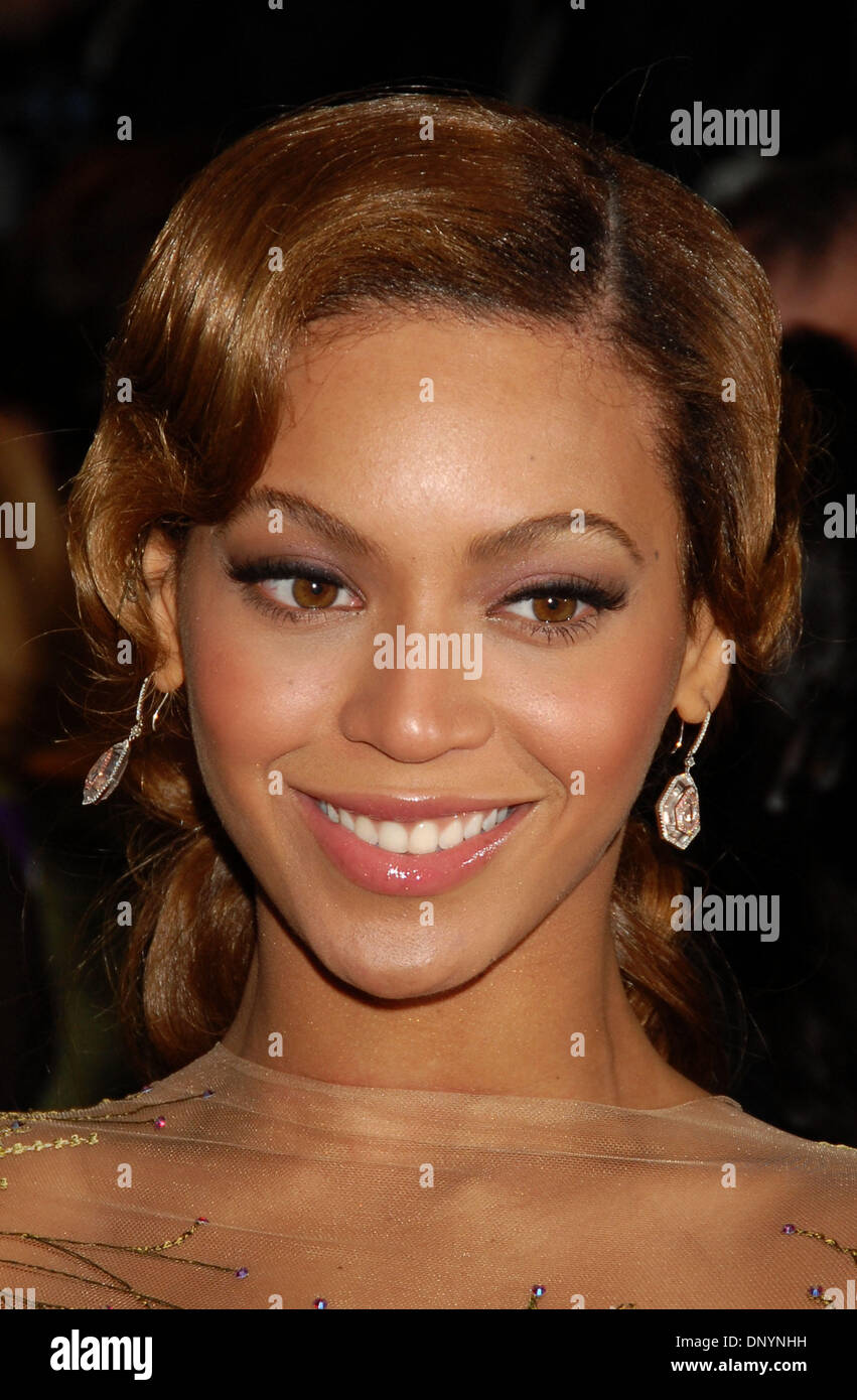 Pink panther 2006 beyonce knowles hi-res stock photography and images ...