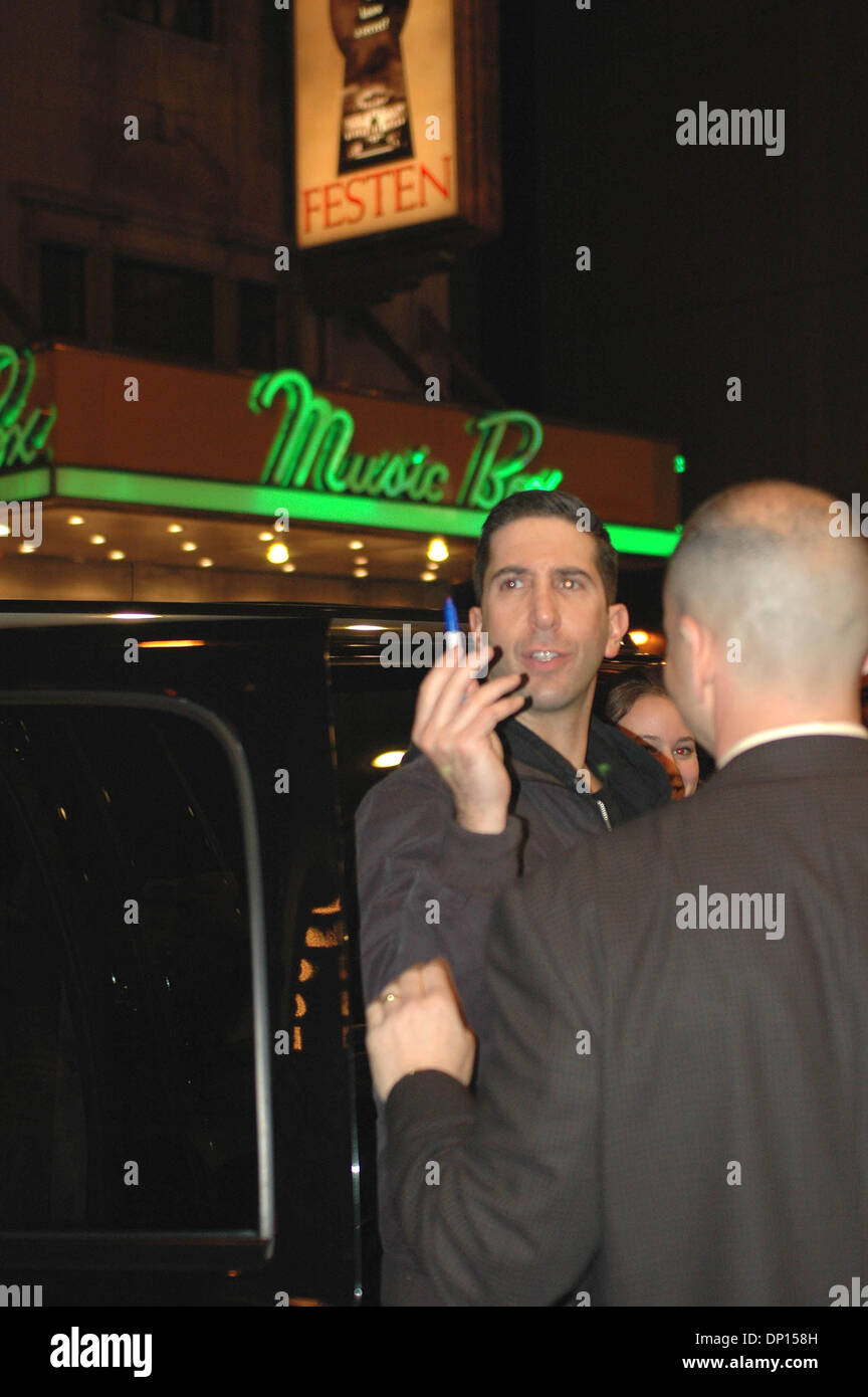 Apr 19, 2006; New York, NY, USA; DAVID SCHWIMMER Signs autographs after