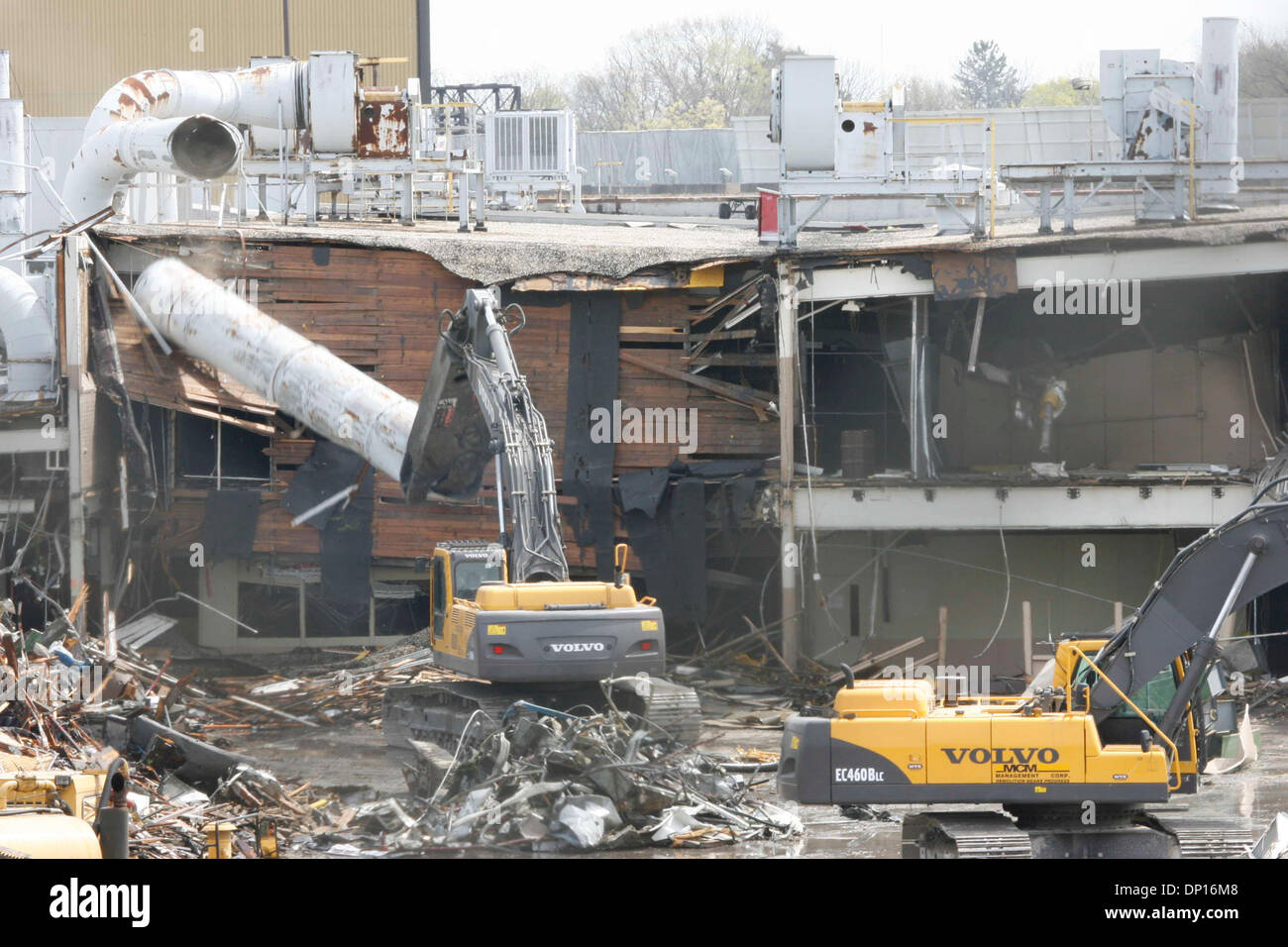 Apr 21, 2006; Lansing, MI, USA; After shutting down a part of its 85 year  old car production plant in May 2005, idling 3,200 workers, GM starts to  demolish the production lines
