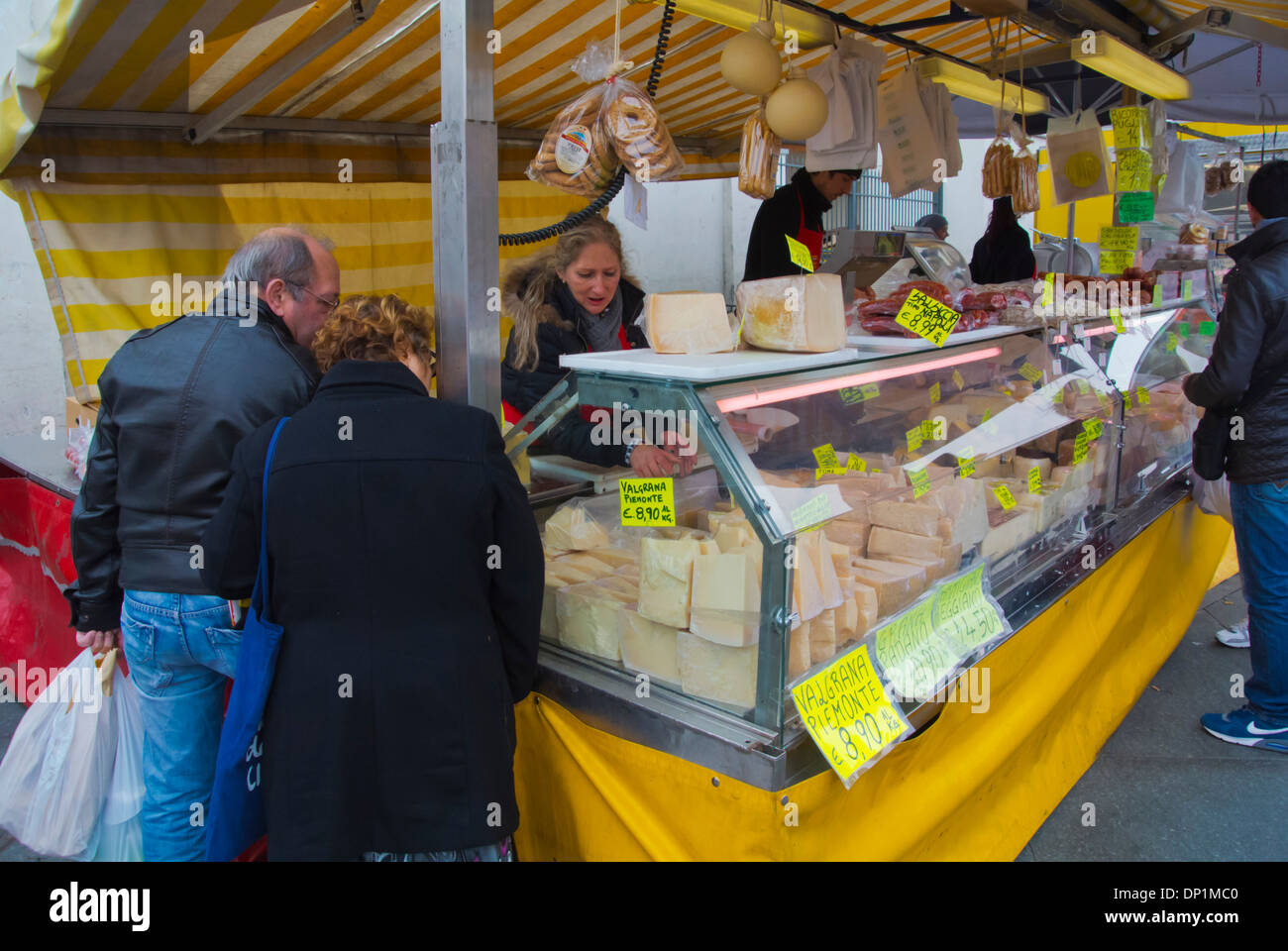 Market square cheese hires stock photography and images Alamy