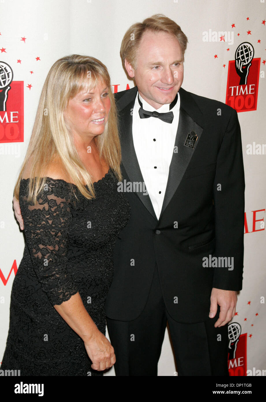 May 08, 2006; New York, NY, USA; Author DAN BROWN and his wife BLYTHE