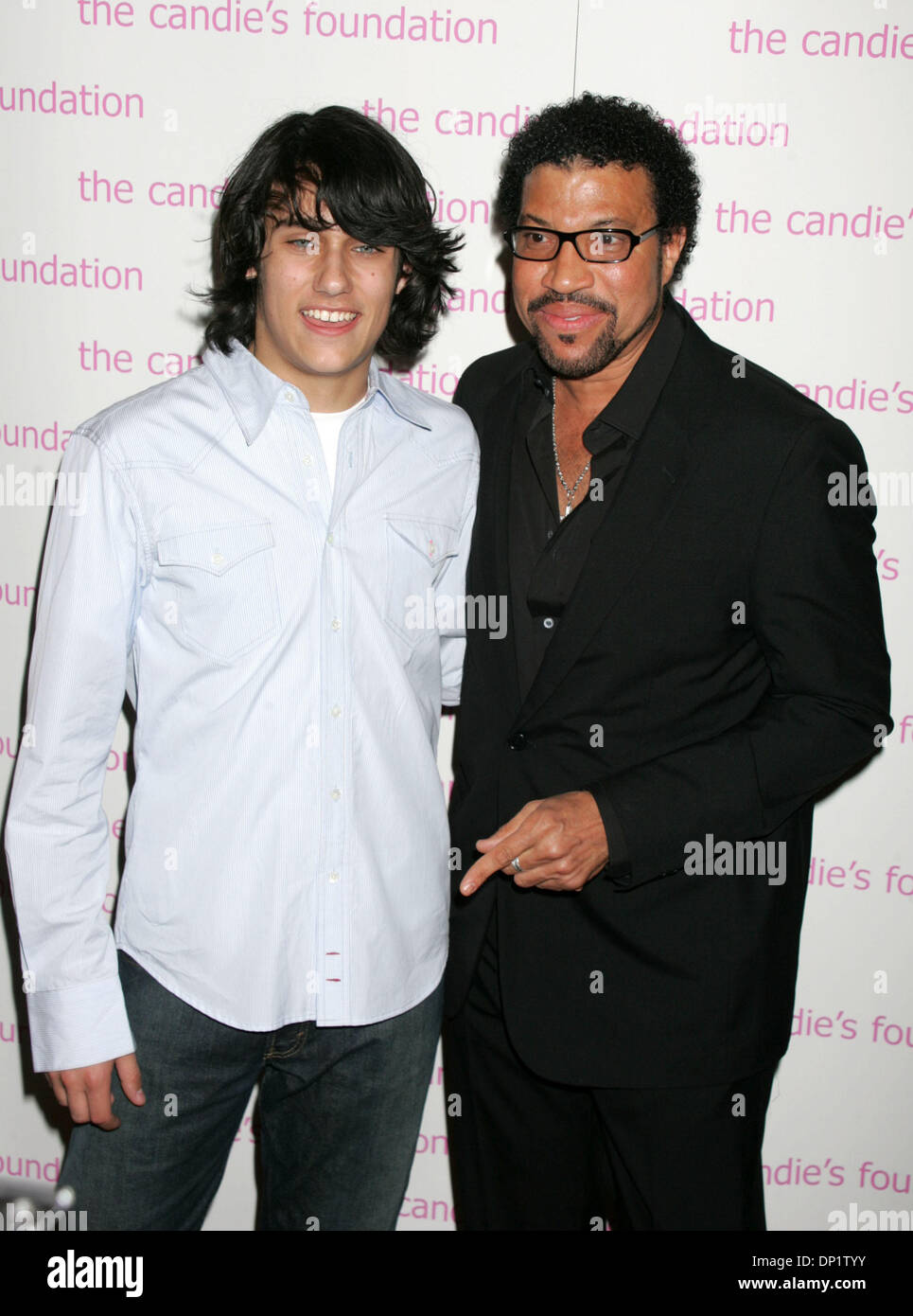 Teddy Geiger And Lionel Richie Hi Res Stock Photography And Images Alamy