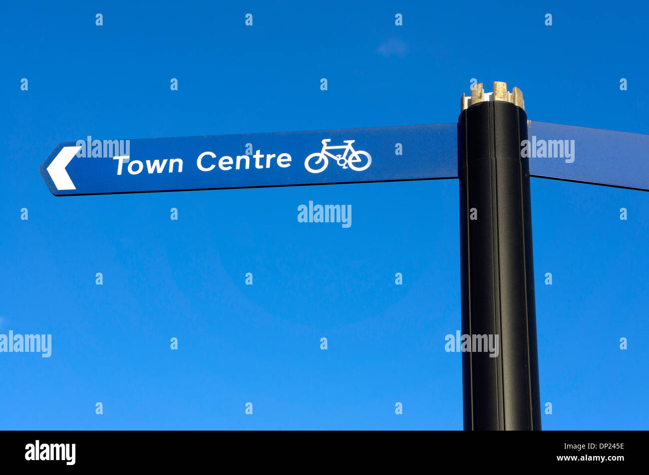 Lane direction hi-res stock photography and images - Alamy