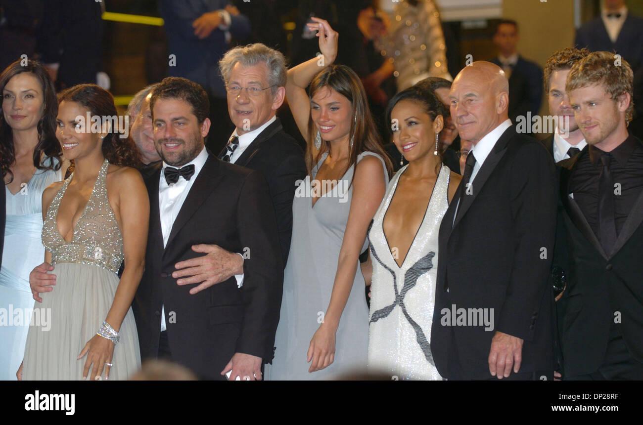 May 22 06 Cannes France Cast Of X Men 3 Rebecca Romijn Famke Stock Photo Alamy