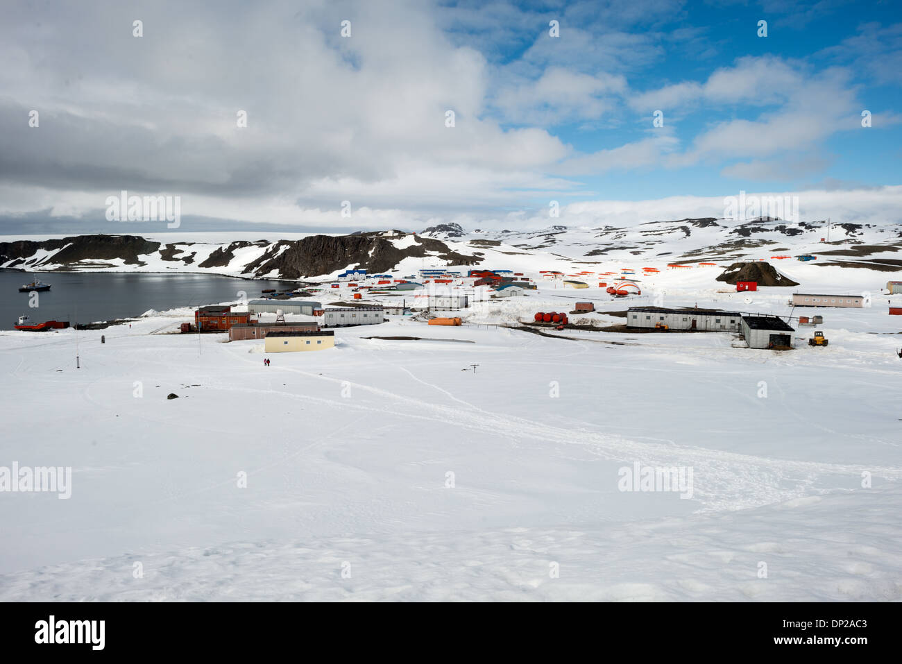 ANTARCTICA - An elevated view of Bellingshausen Station and Frei Base on King George Island in Antarctica. Stock Photo